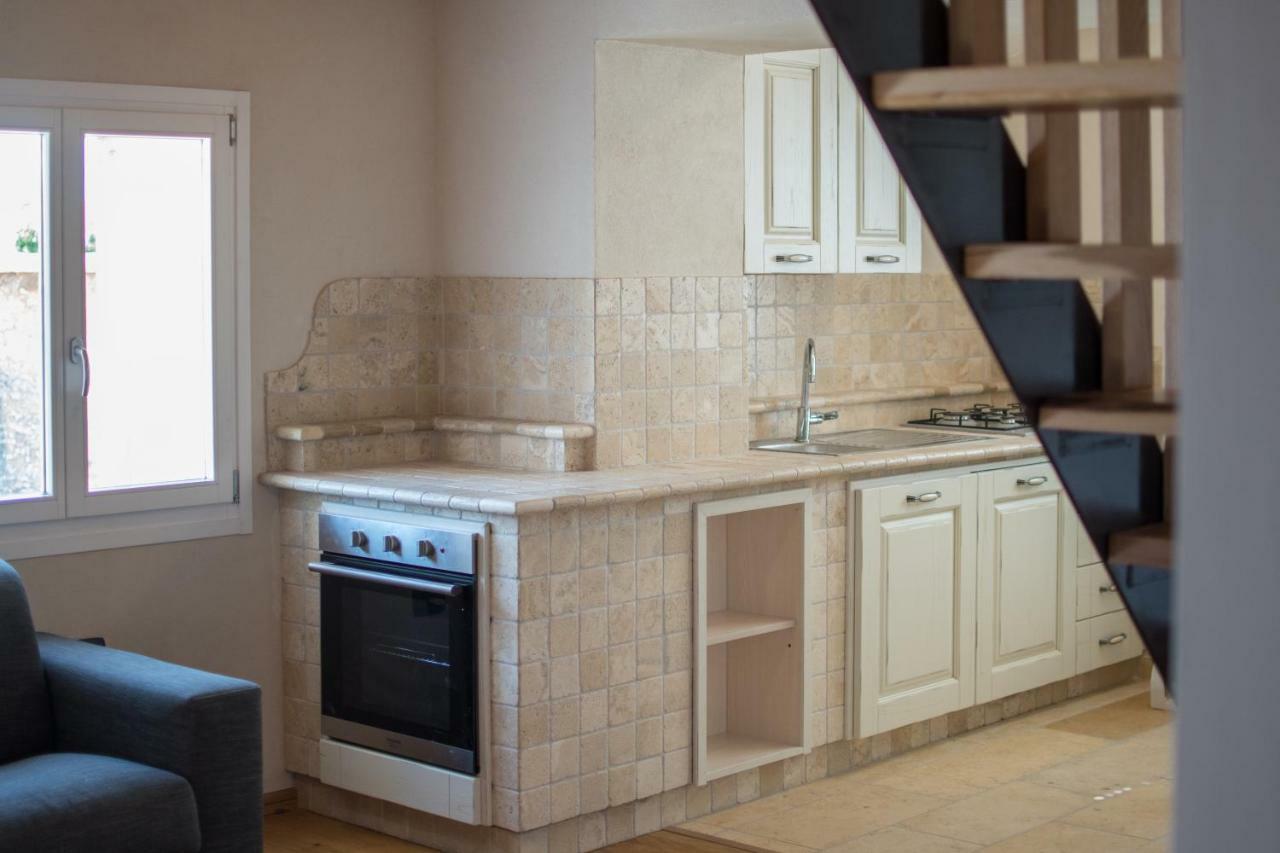 Lana House With Apartments Petrovija Ngoại thất bức ảnh