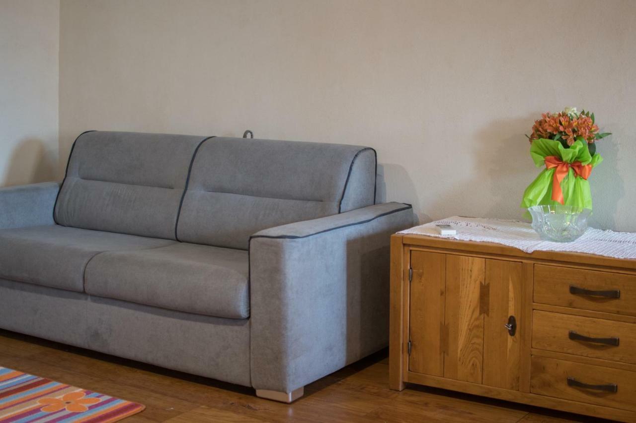Lana House With Apartments Petrovija Ngoại thất bức ảnh